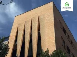 تصویر یک نمای ساختمانی با اجر