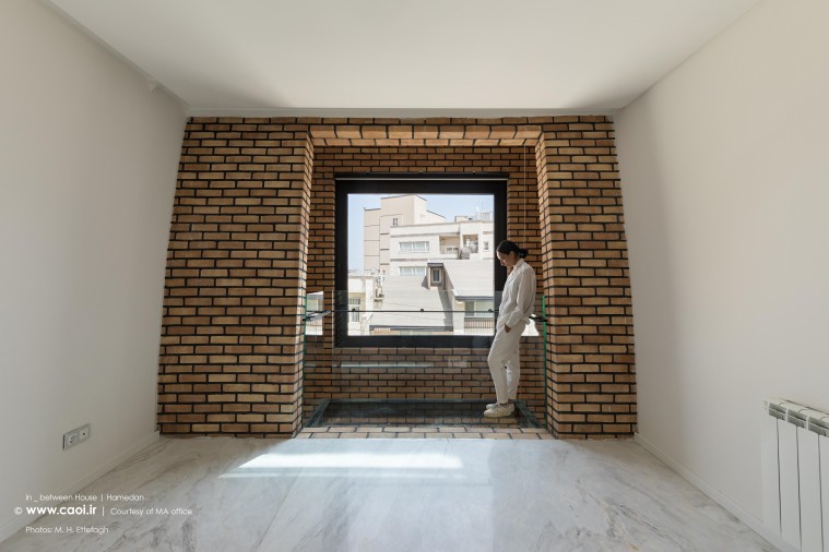 In-between-House--in-Hamedan-MA-Office-Jalil-Mousavi--14--26729-800-506-100