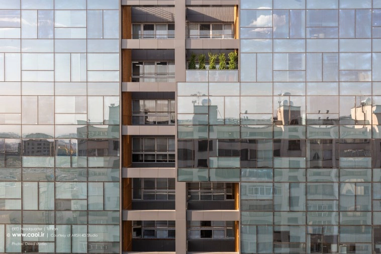 عکس دفتر مرکزی شرکت طراحی و مهندسی صنایع انرژی