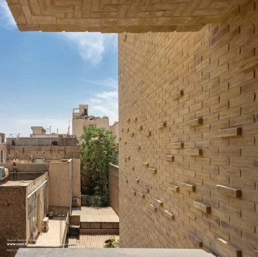 عکس ساختمان مسکونی گوشه