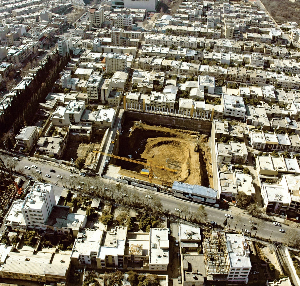 عکس ساختمان تجارت جهانی شیراز