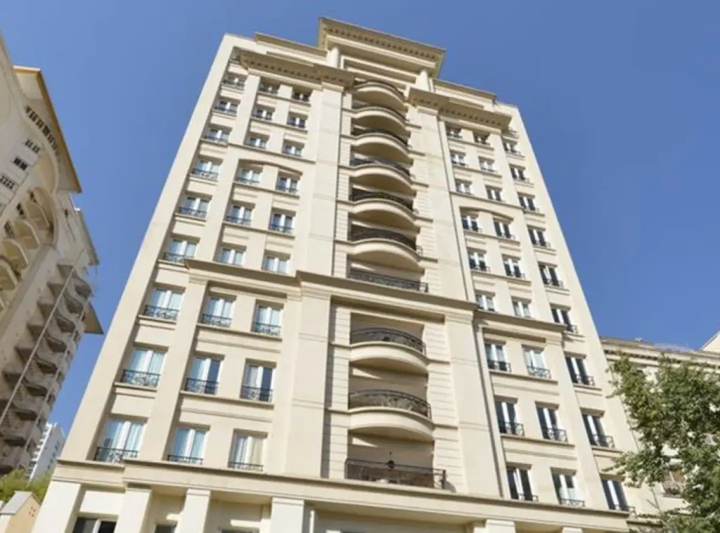 ساختمان مسکونی صحرا