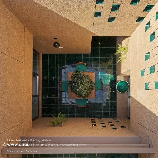 آپارتمان مسکونی ملک